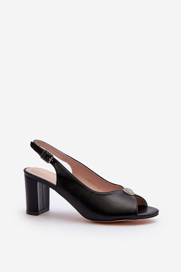 Kesi Elegant high-heeled sandals with embellishments, Black Trasea