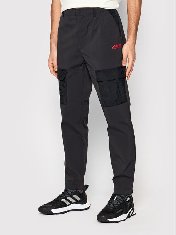adidas adidas Текстилни панталони Adventure Cargo HF4799 Черен Regular Fit