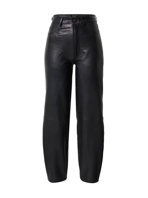 Aligne Aligne Панталон 'FRAYA'  черно