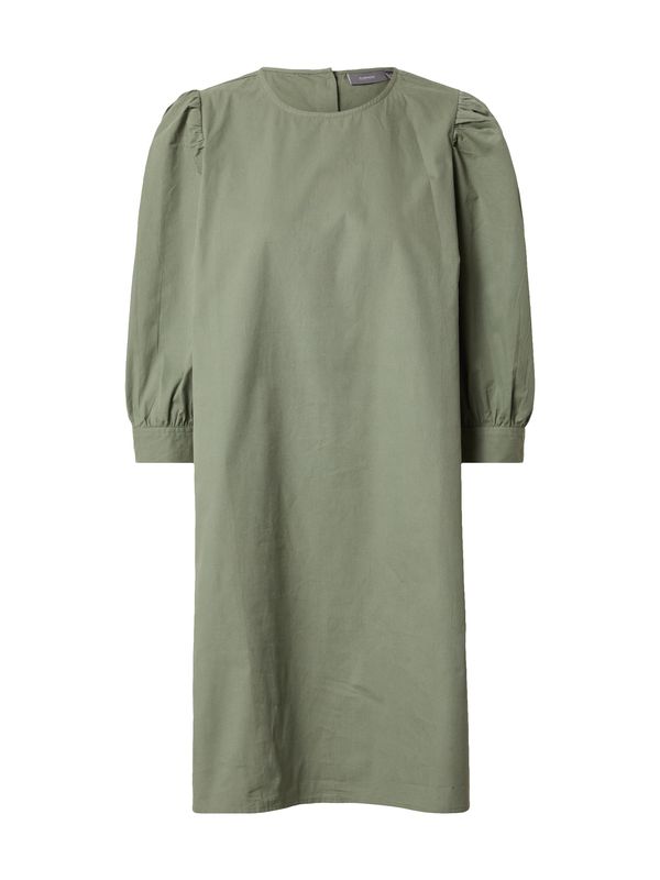 b.young b.young Рокля  каки