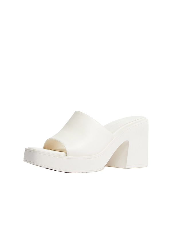 Bershka Bershka Чехли  естествено бяло