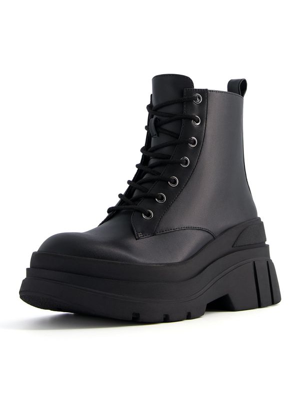 Bershka Bershka Ниски ботуши с връзки  черно