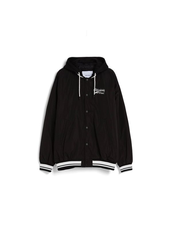 Bershka Bershka Преходно яке  черно / бяло