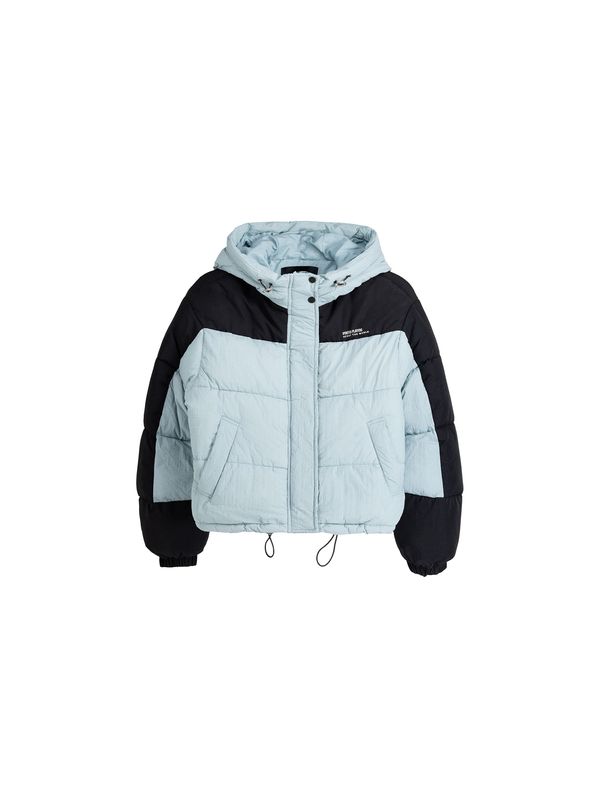 Bershka Bershka Преходно яке  светлосиньо / черно