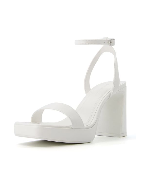 Bershka Bershka Сандали с каишка  бяло