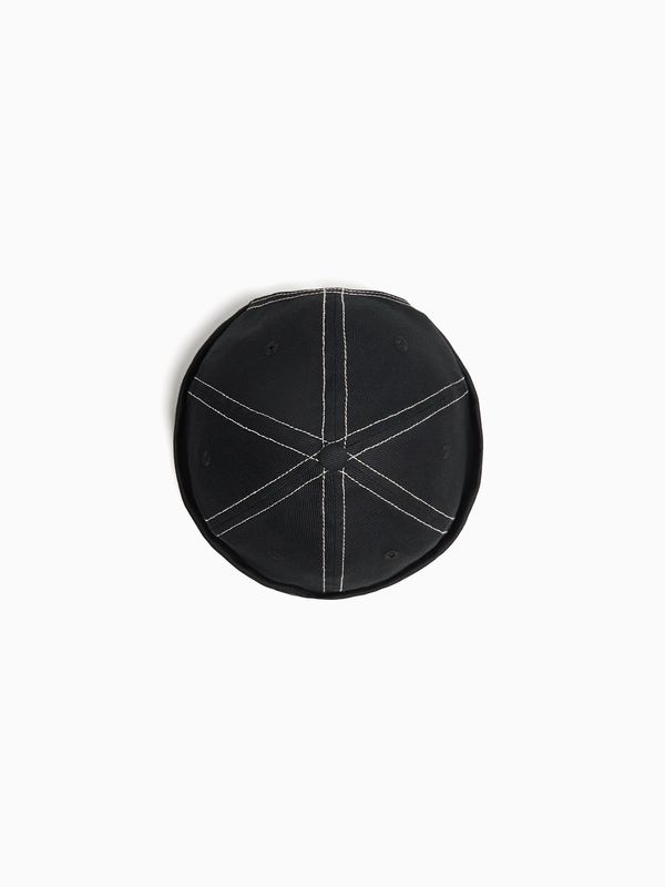 Bershka Bershka Шапка  черно / бяло