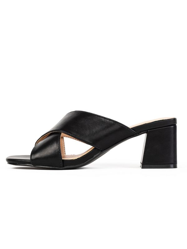 Celena Celena Чехли 'Carah'  черно