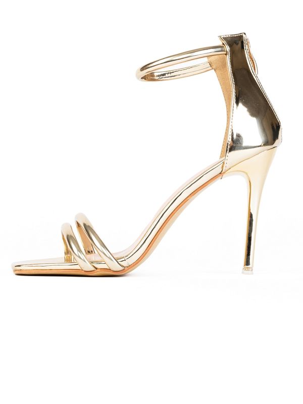 Celena Celena Сандали 'Cassy'  злато