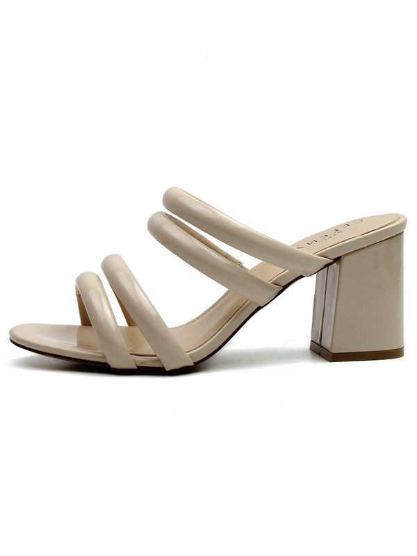 Celena Celena Сандали 'Cristina'  бежово