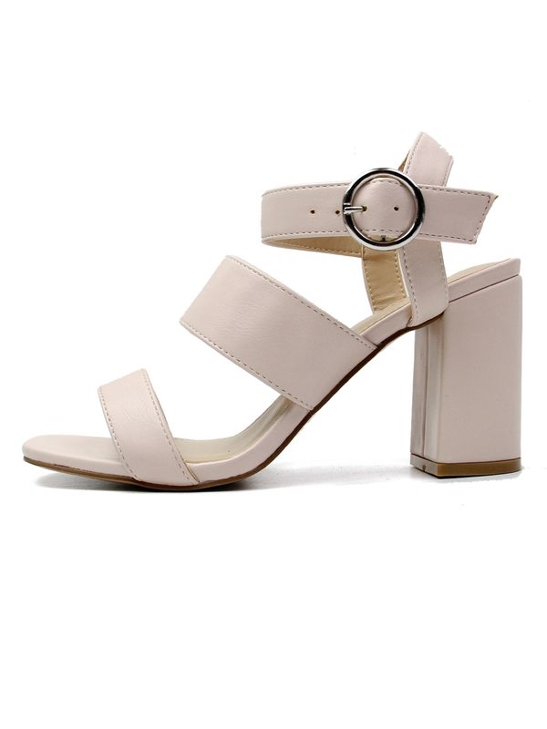 Celena Celena Сандали с каишка 'Charlyn'  телесен цвят