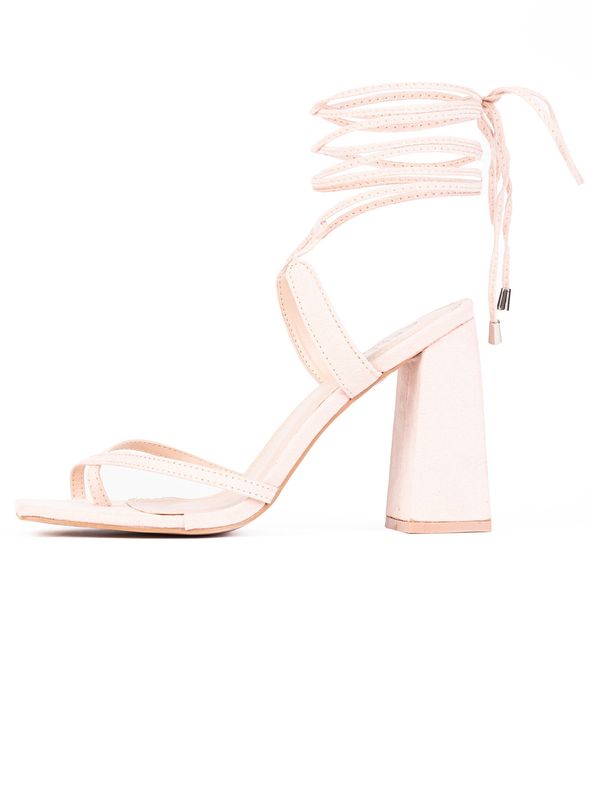 Celena Celena Сандали с разделител за пръстите 'Chenaya'  пудра