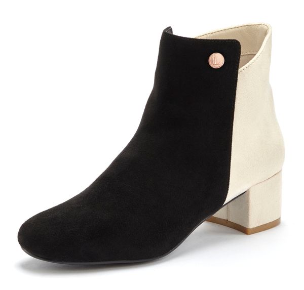 LASCANA LASCANA Къси ботуши  бежово / черно