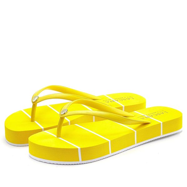 LASCANA LASCANA Сандали с разделител за пръстите  жълто / бяло