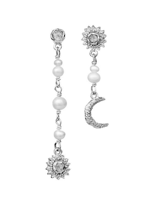 Maanesten Maanesten Обеца 'SUNNIVA'  сребърно сиво / бяло