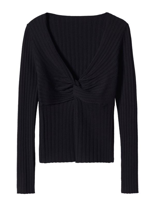 MANGO MANGO Пуловер 'RISU'  черно