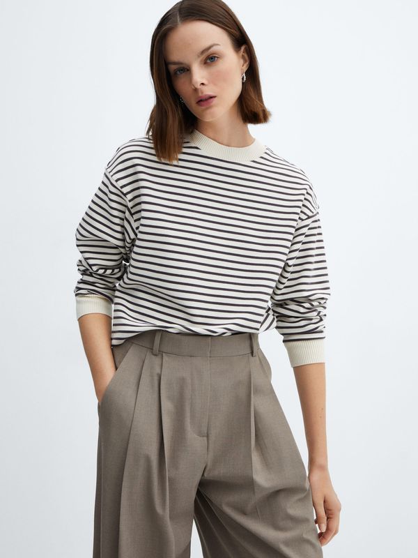 MANGO MANGO Суичър 'ROSE'  светлобежово / черно