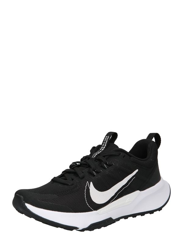 NIKE NIKE Маратонки за бягане 'Juniper Trail 2'  черно / бяло