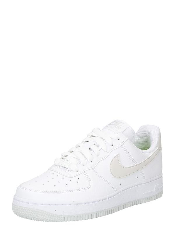 Nike Sportswear Nike Sportswear Ниски маратонки 'Air Force 1 '07 SE'  бежово / бяло