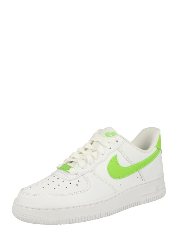 Nike Sportswear Nike Sportswear Ниски маратонки 'AIR FORCE 1 07'  светлозелено / бяло