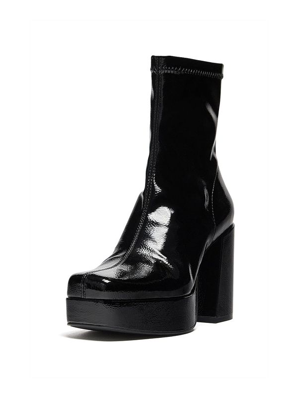 Pull&Bear Pull&Bear Къси ботуши  черно