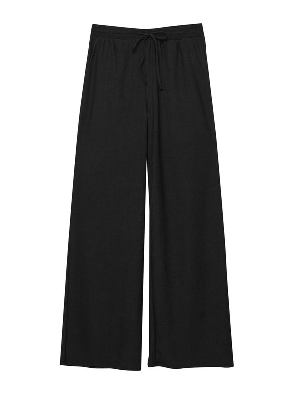 Pull&Bear Pull&Bear Панталон  черно