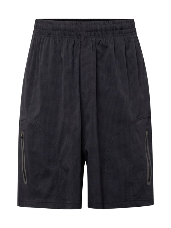 UNDER ARMOUR UNDER ARMOUR Спортен панталон 'Unstoppable'  черно