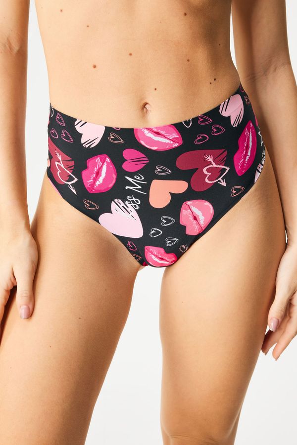 Julimex Прашки Kiss Me с висока талия