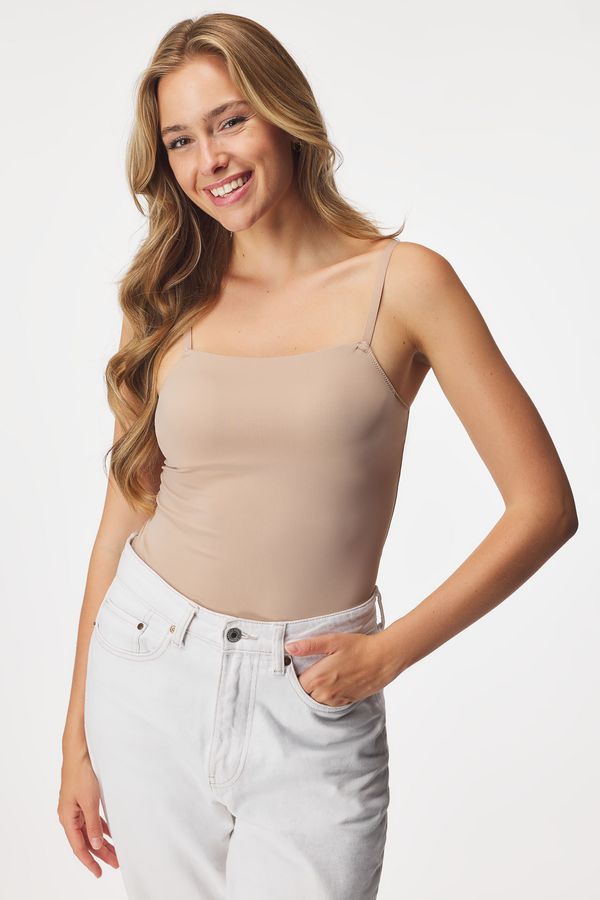 ONLY Долен потник ONLY Tracy с подплатени чашки