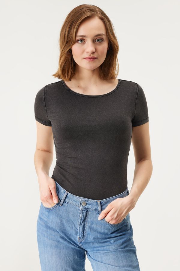 ONLY Тениска ONLY Mia