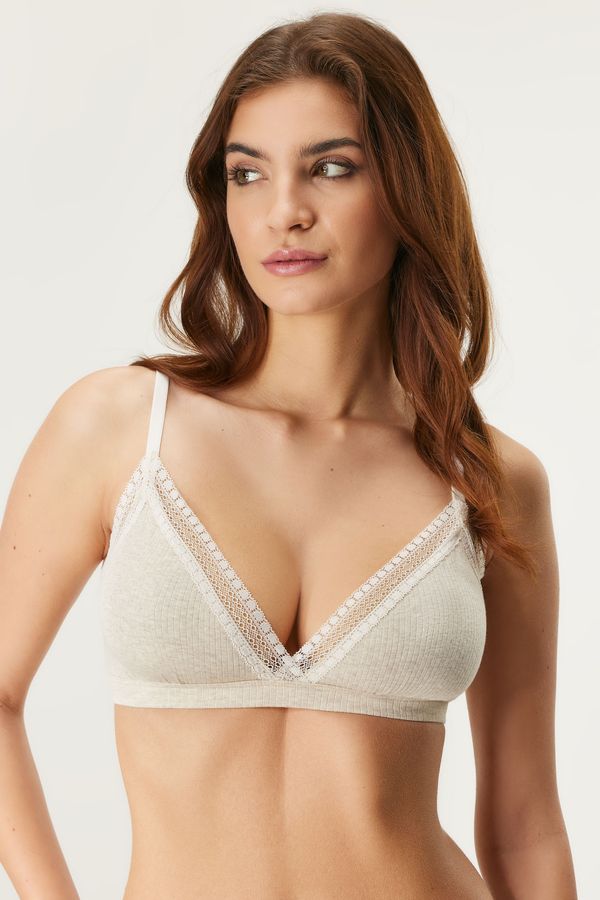 Sloggi Сутиен Sloggi Go Ribbed R неподплатен без банели