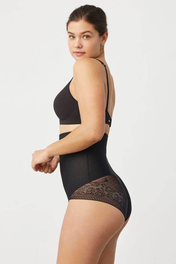 Ysabel Mora Стягащи бикини Noviа