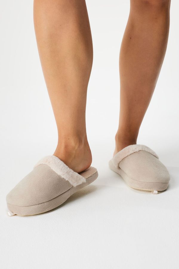 Ysabel Mora Топлещи пантофи Olive