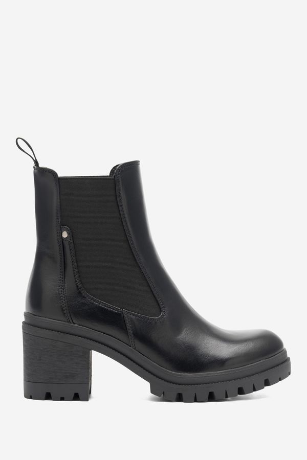 Clara Barson Боти Clara Barson ЧЕРЕН