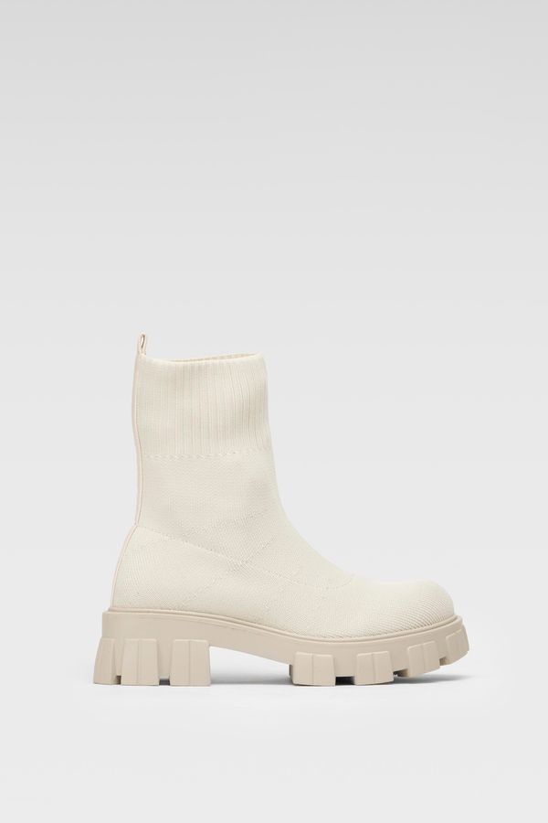 DeeZee Боти DeeZee БЕЖОВ