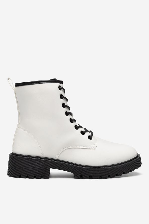 Jenny Fairy Боти Jenny Fairy БЯЛ