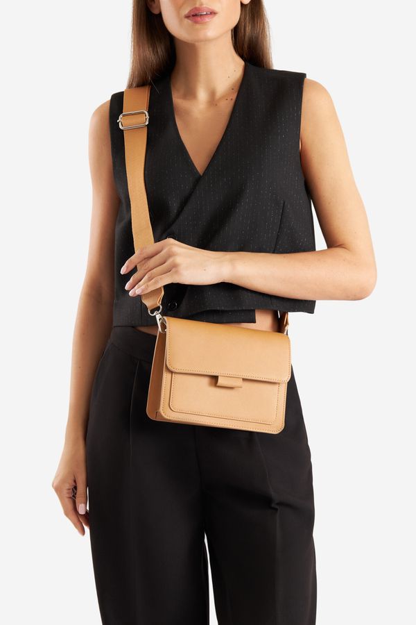 DeeZee Дамска чанта DeeZee БЕЖОВ