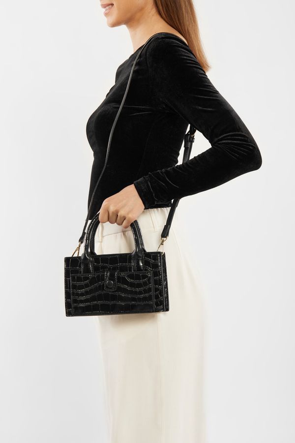 DeeZee Дамска чанта DeeZee ЧЕРЕН