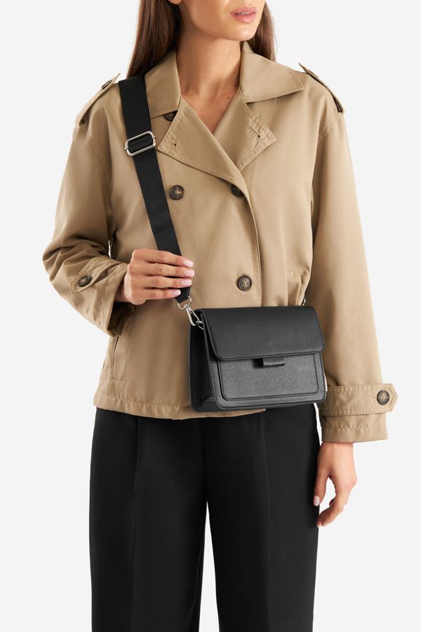 DeeZee Дамска чанта DeeZee ЧЕРЕН