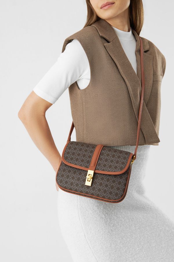 Gino Rossi Дамска чанта Gino Rossi КАМЕЛ