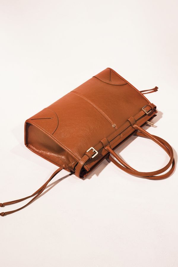 Gino Rossi Дамска чанта Gino Rossi КАМЕЛ