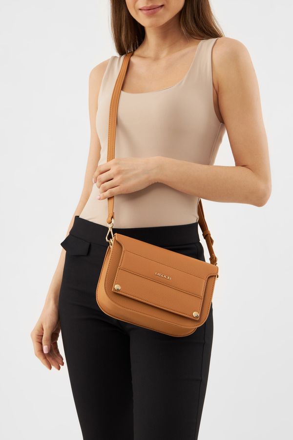 Lasocki Дамска чанта Lasocki КАМЕЛ