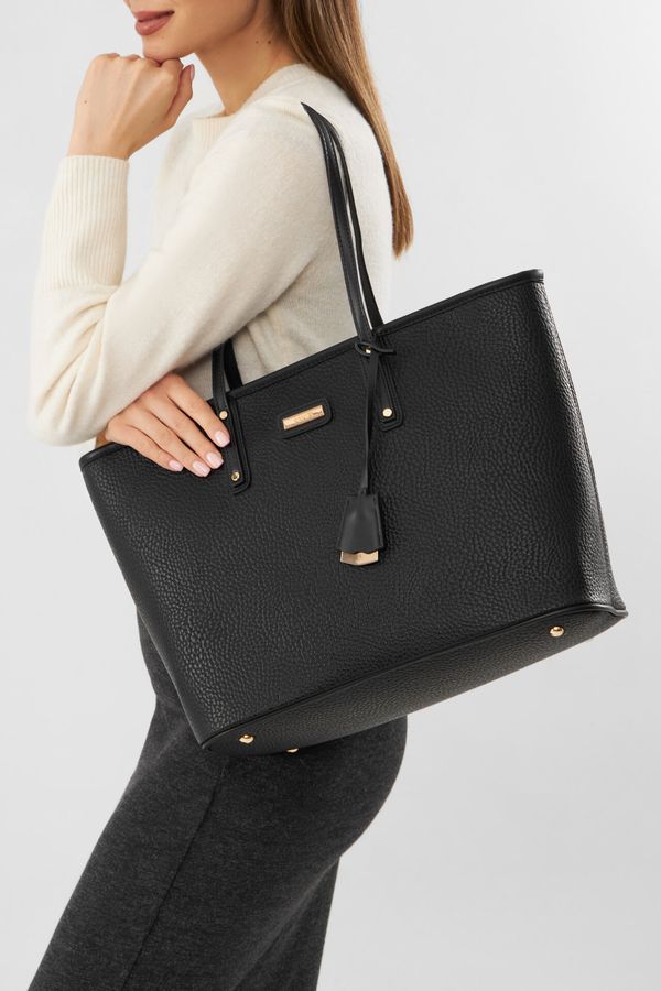 Quazi Дамска чанта Quazi ЧЕРЕН