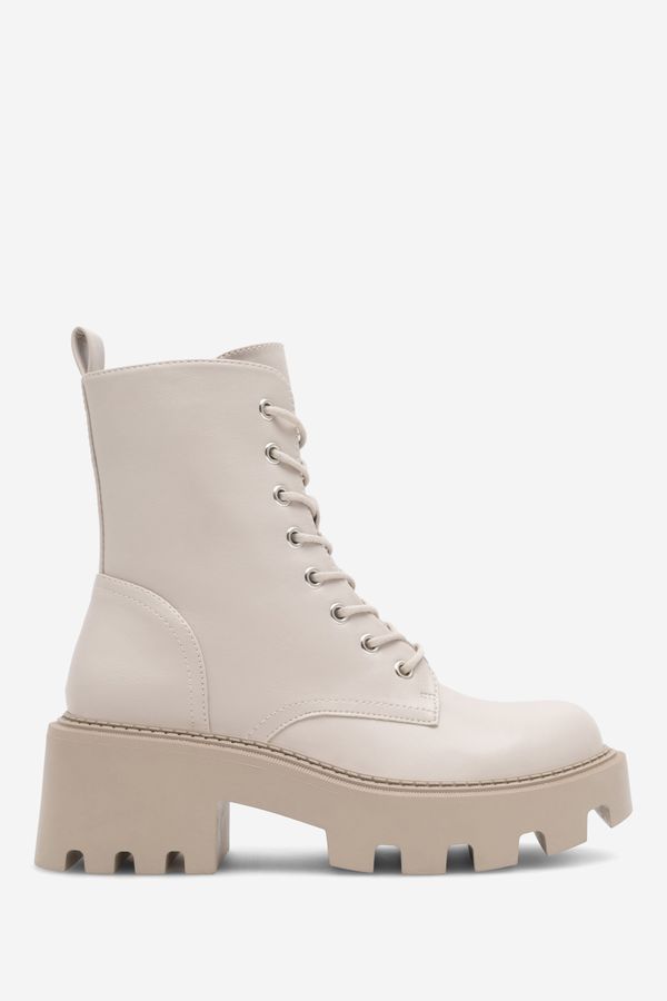 DeeZee Боти DeeZee БЕЖОВ