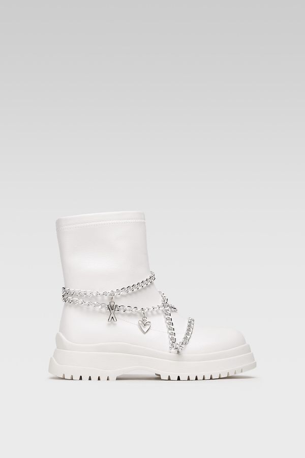 DeeZee Боти DeeZee БЯЛ