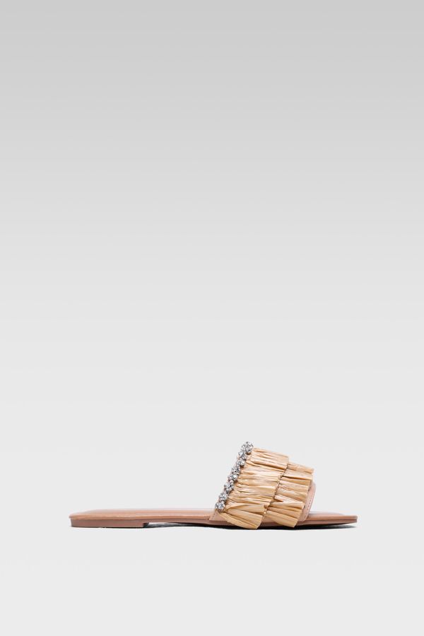 Bassano Джапанки Bassano СВЕТЛОКАФЯВ