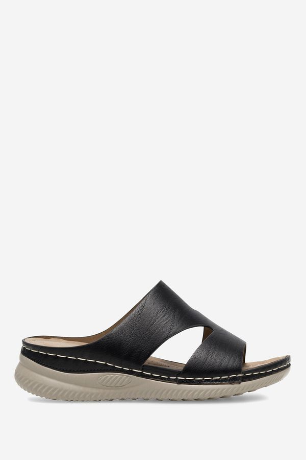 Clara Barson Джапанки Clara Barson ЧЕРЕН