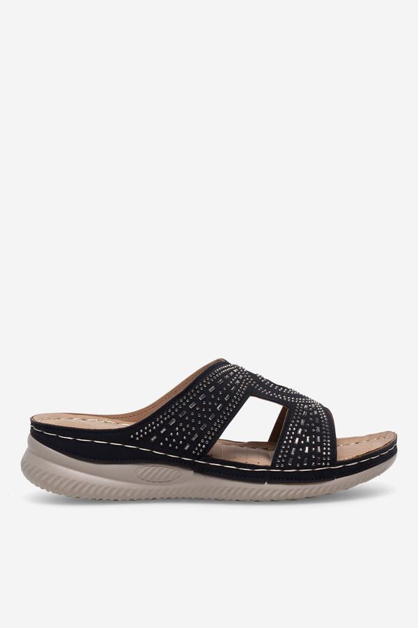 Clara Barson Джапанки Clara Barson ЧЕРЕН