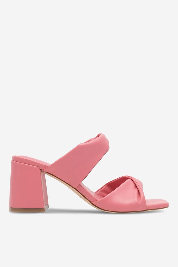 MARC FISHER Джапанки MARC FISHER РОЗОВ