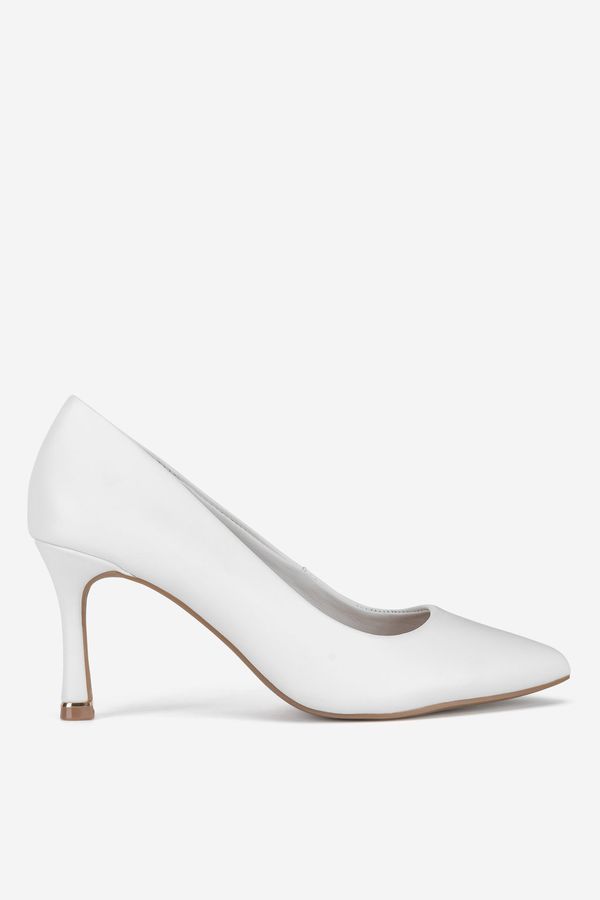 Lasocki Елегантни обувки Lasocki БЯЛ