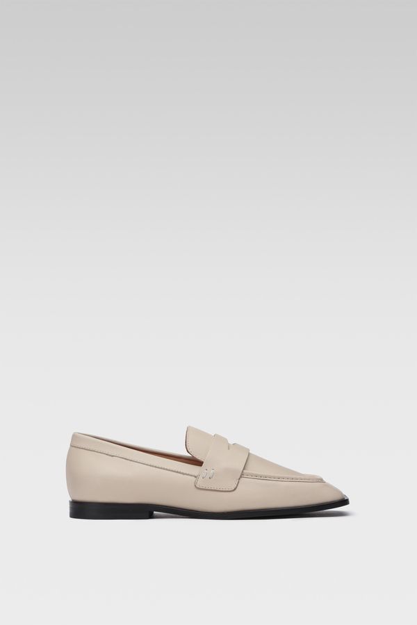 Gino Rossi Половинки обувки Gino Rossi Бежов